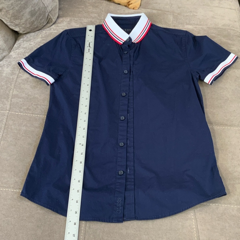 Guess - Picture 7 of 10